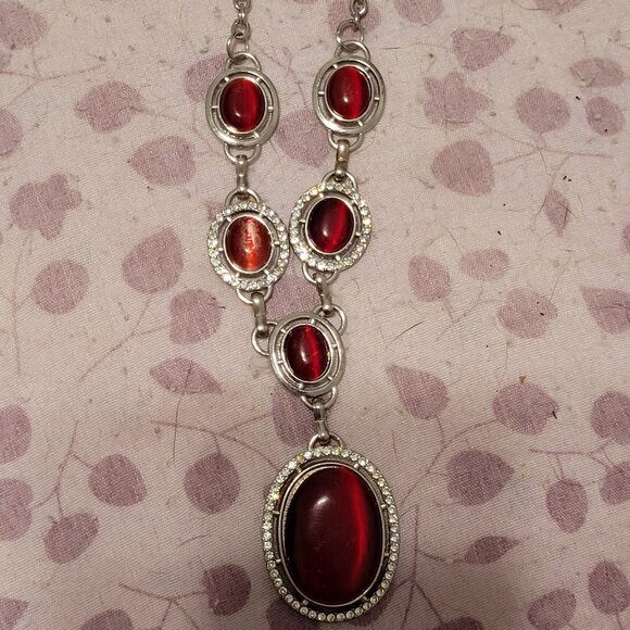 Red Necklace - Picture 1 of 2